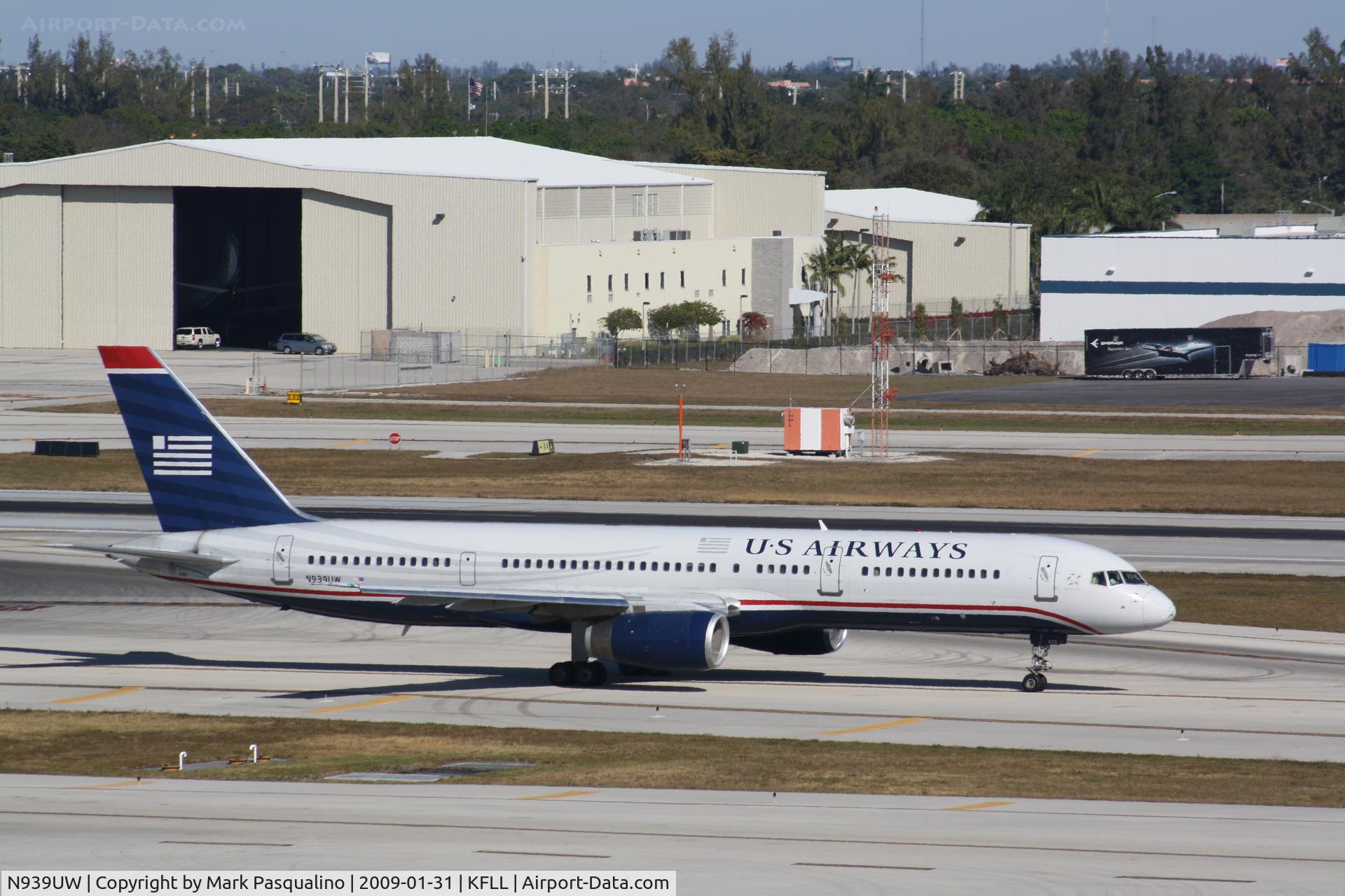 N939UW, 1994 Boeing 757-2B7 C/N 27303, Boeing 757-200