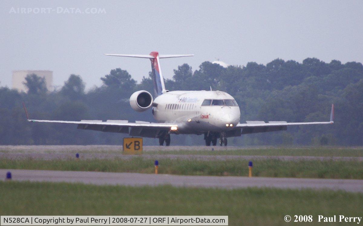 N528CA, 2003 Bombardier CRJ-200ER (CL-600-2B19) C/N 7841, Another Comair arrival