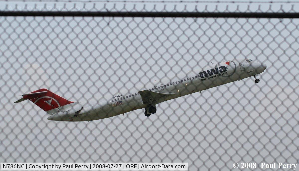 N786NC, 1980 McDonnell Douglas DC-9-51 C/N 48148, Fence time