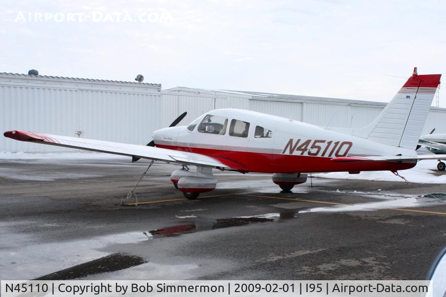 N45110, 1979 Piper PA-28-236 Dakota C/N 28-7911294, On the ramp at Kenton, Ohio
