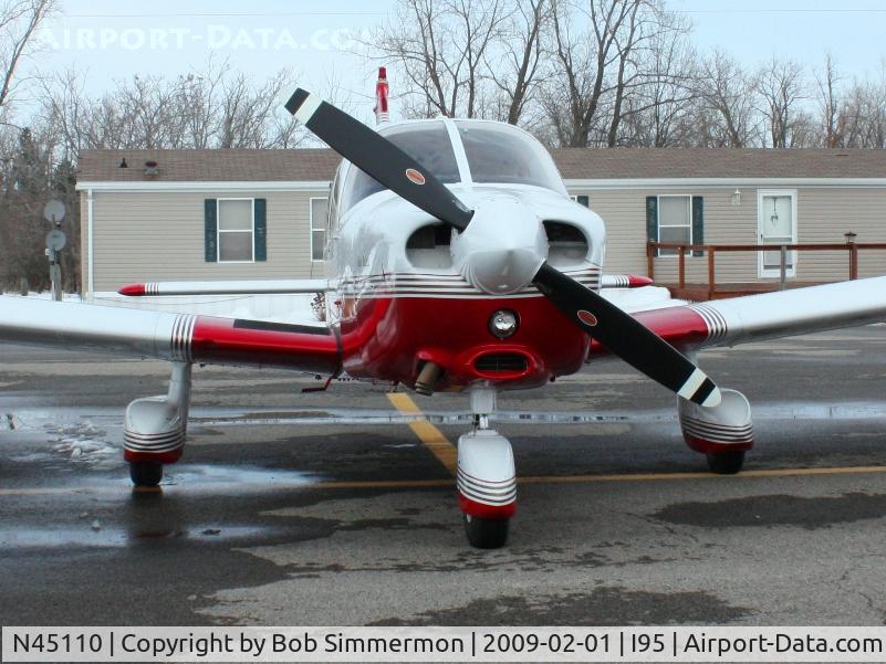 N45110, 1979 Piper PA-28-236 Dakota C/N 28-7911294, On the ramp at Kenton, Ohio