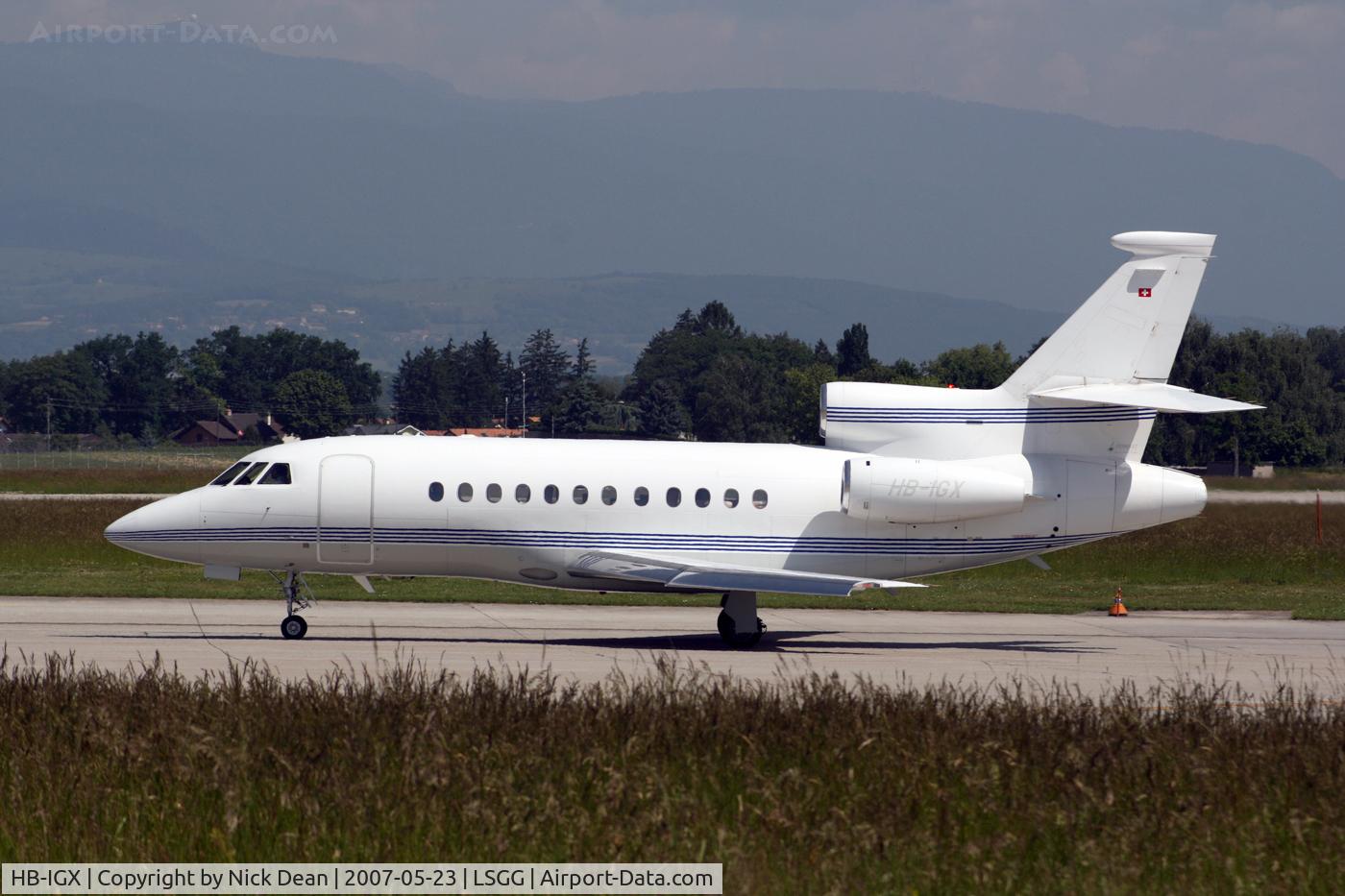 HB-IGX, 2001 Dassault Falcon 900EX C/N 86, LSGG