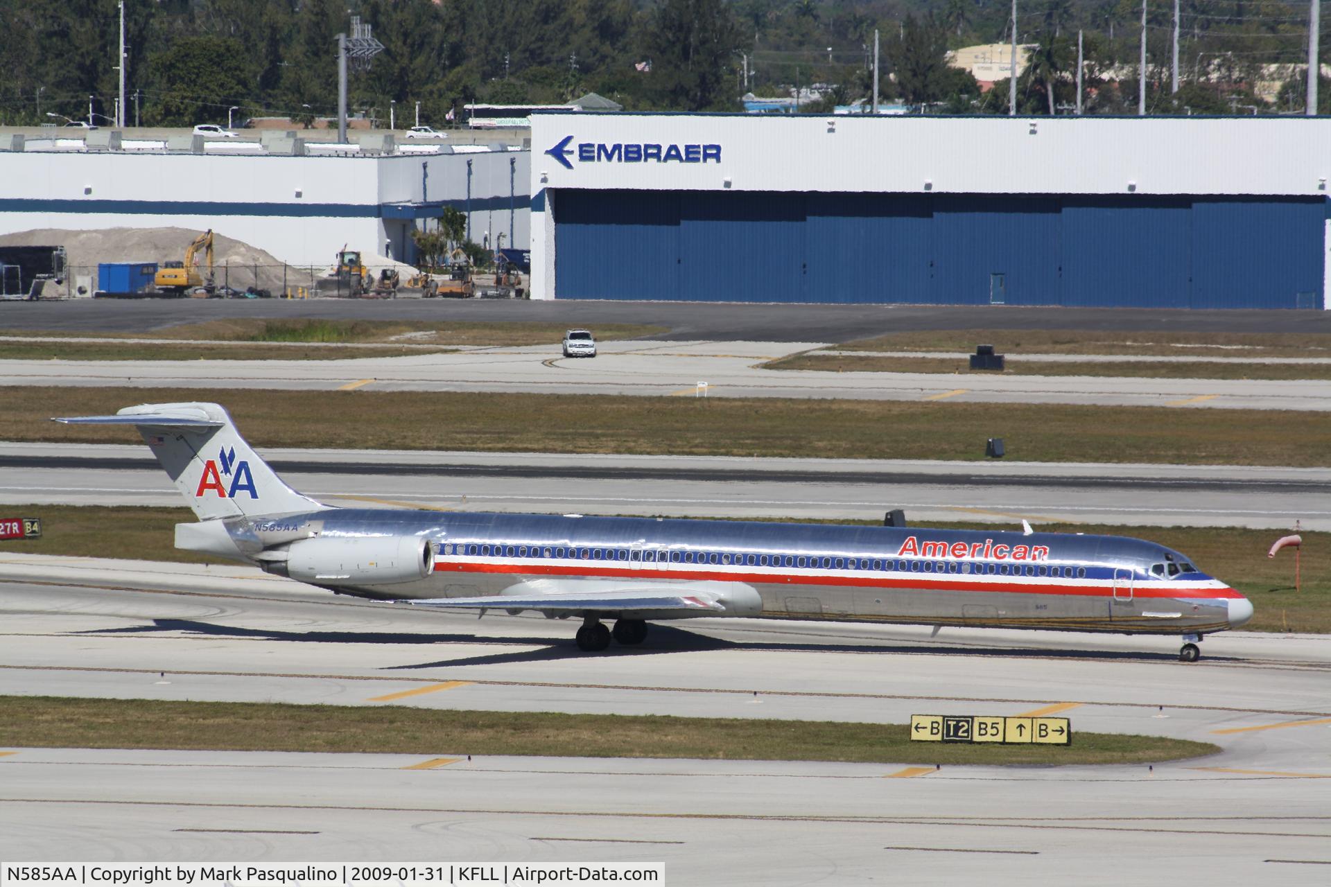 N585AA, 1991 McDonnell Douglas MD-82 (DC-9-82) C/N 53248, MD-82