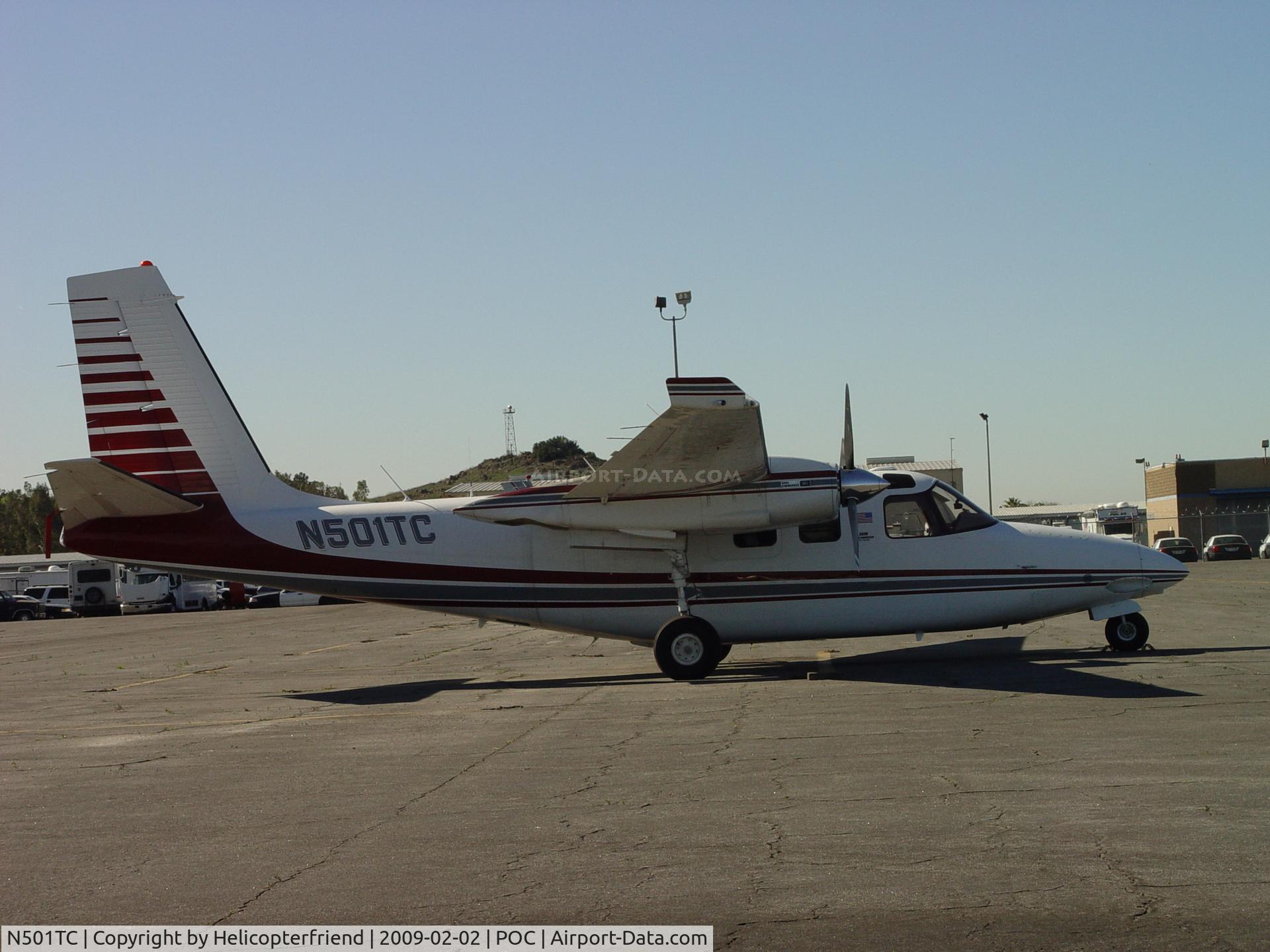 N501TC, 1960 Aero Commander 500-B C/N 500A-903-12, Standing by at Brackett