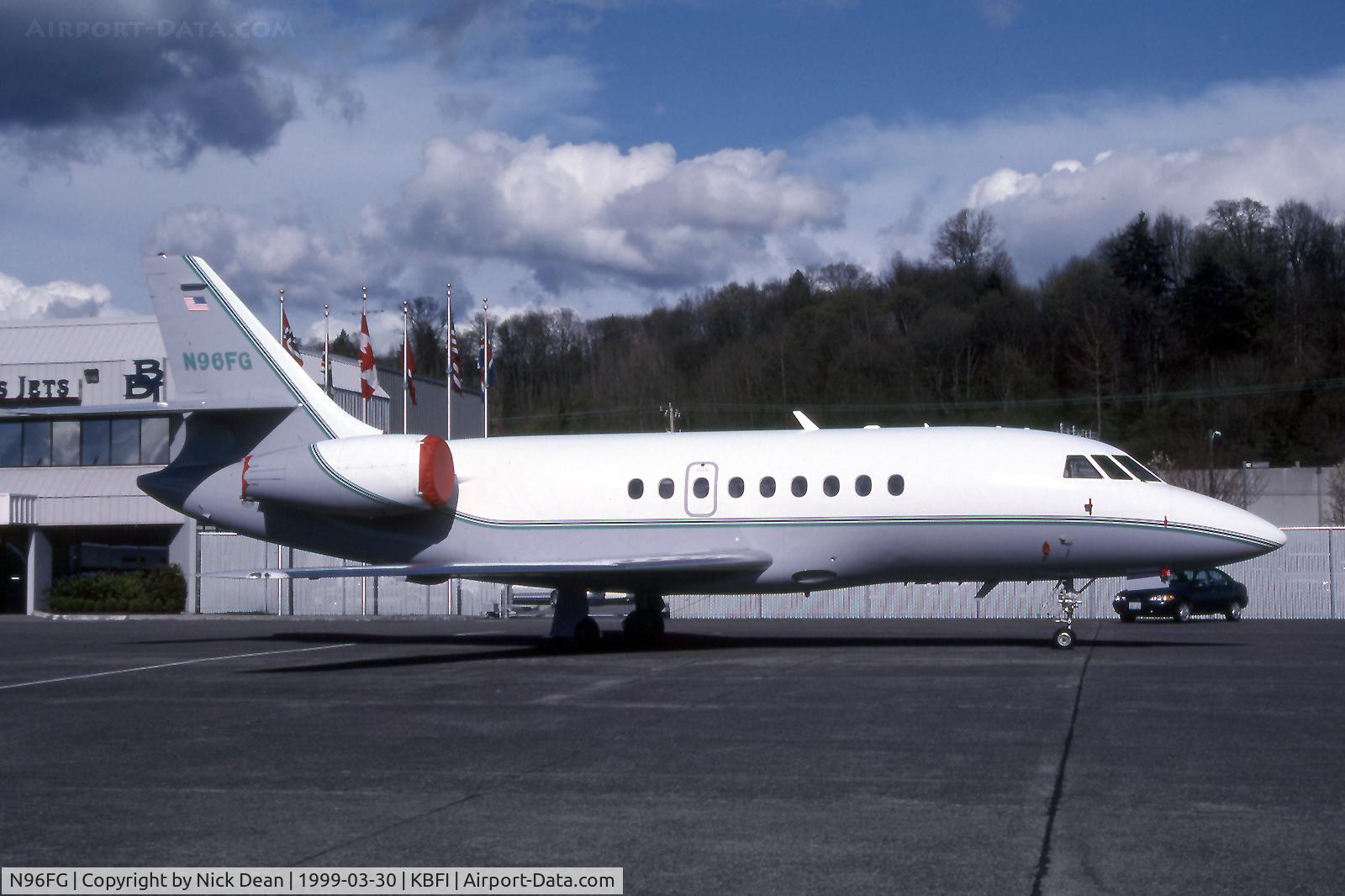 N96FG, 1996 Dassault Falcon 2000 C/N 025, KBFI