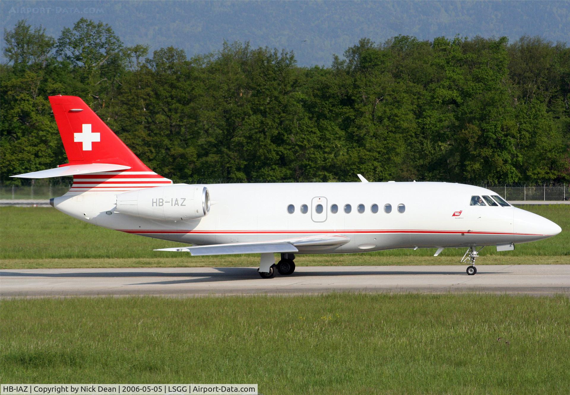 HB-IAZ, 1996 Dassault Falcon 2000 C/N 030, LSGG