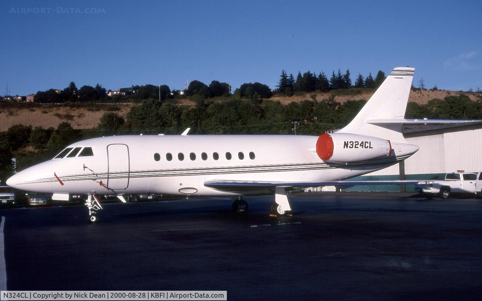N324CL, Dassault Falcon 2000 C/N 032, KBFI