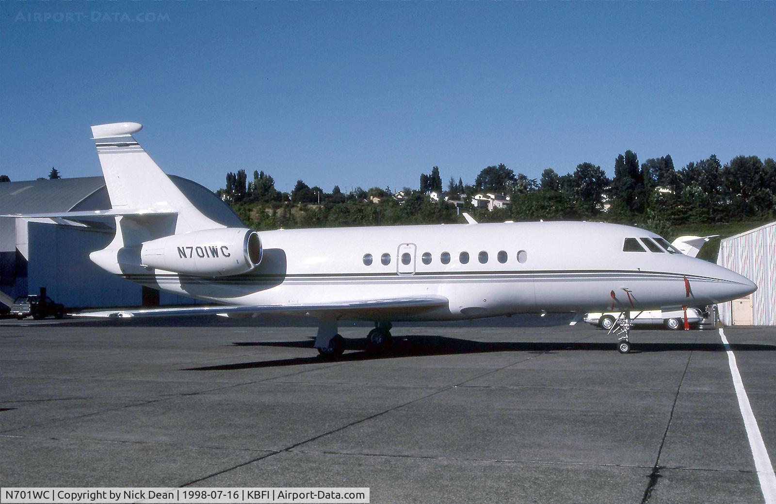 N701WC, 1997 Dassault Falcon 2000 C/N 48, KBFI