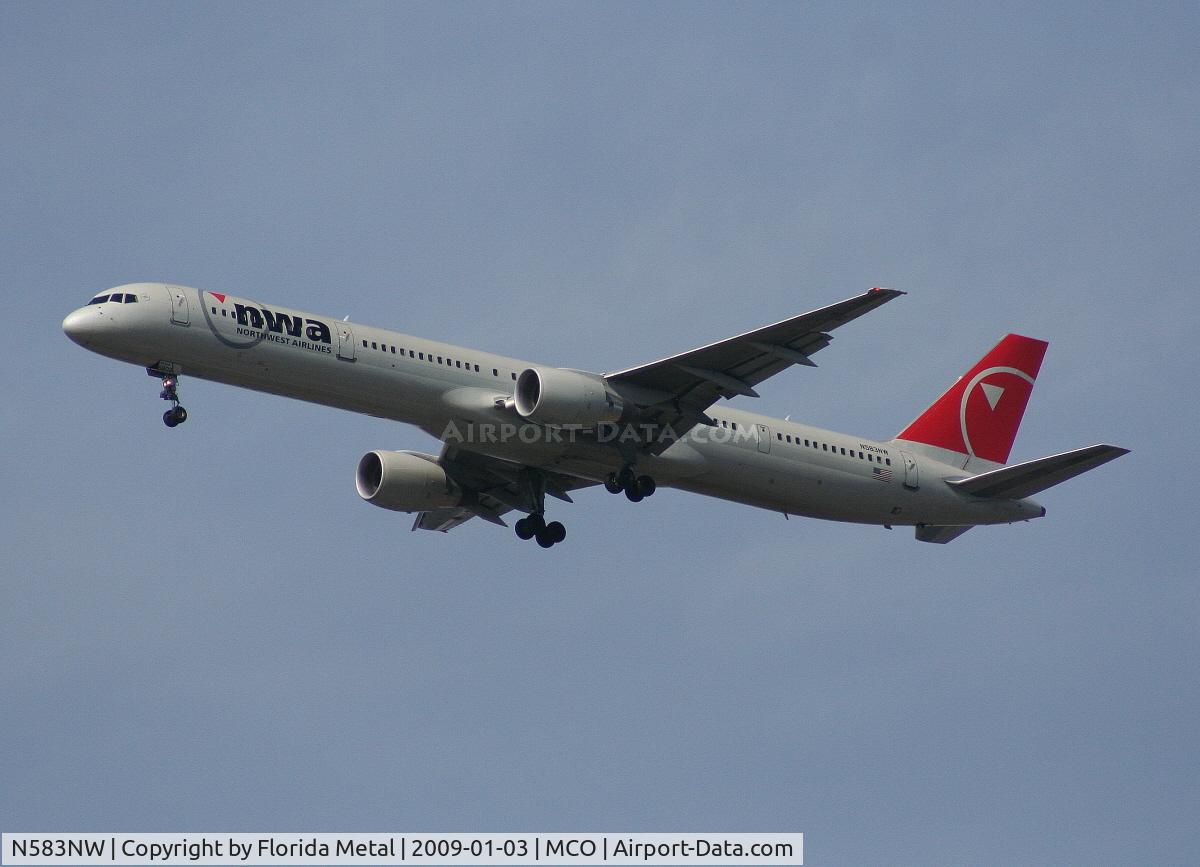 N583NW, 2002 Boeing 757-351 C/N 32983, Northwest 757-300