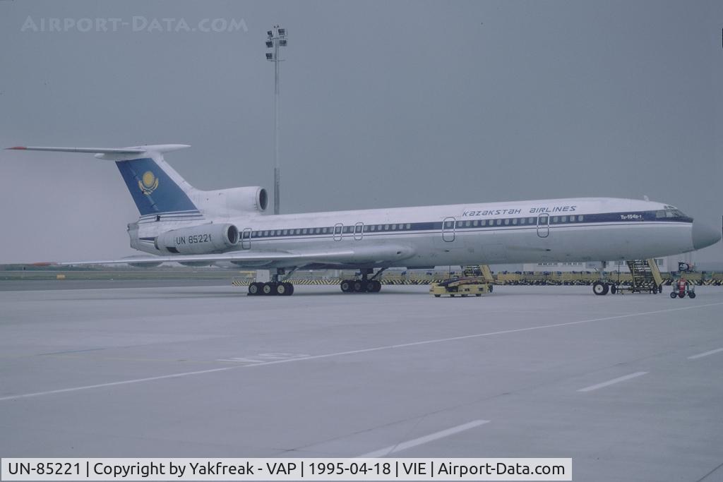 UN-85221, 1977 Tupolev Tu-154B C/N 77A221, Kazakstan Airlines Tupolev 154