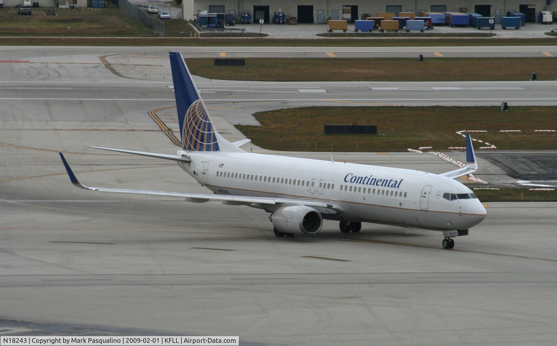 N18243, 1999 Boeing 737-824 C/N 28806, Boeing 737-800