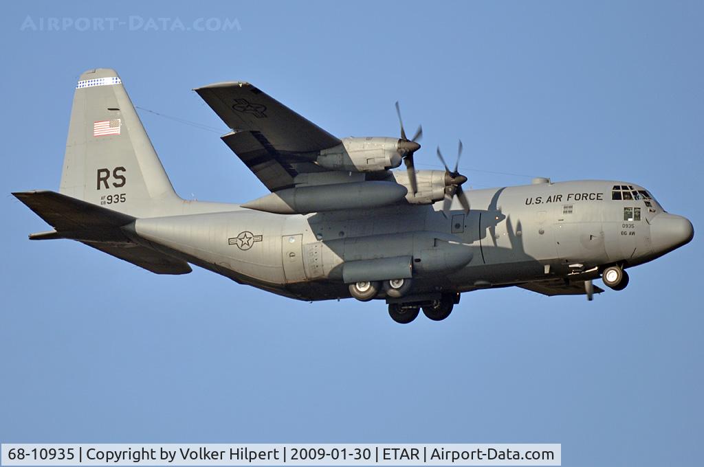 68-10935, 1968 Lockheed C-130E Hercules C/N 382-4315, Lockheed C-130E Hercules