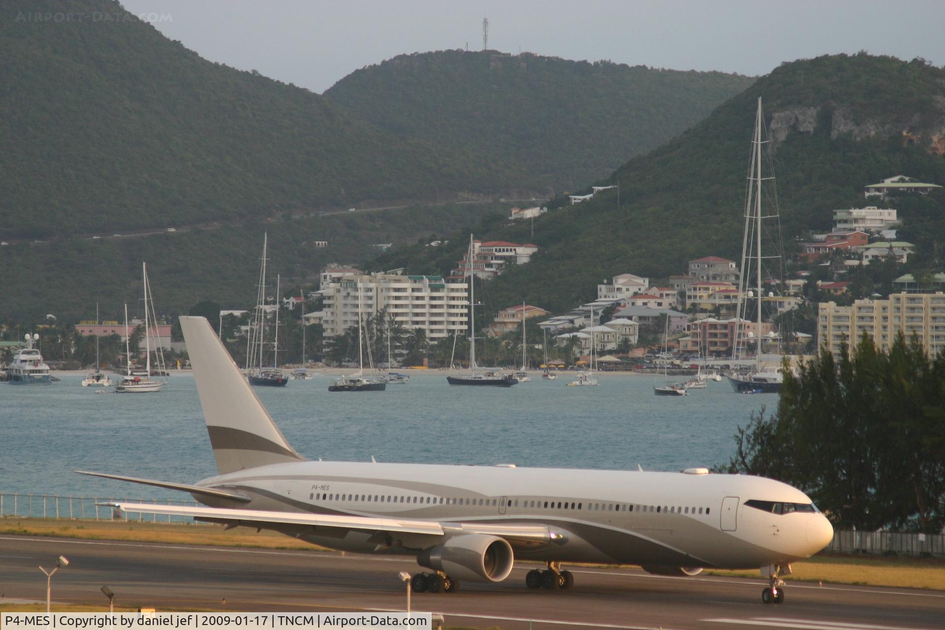 P4-MES, 2003 Boeing 767-33A C/N 33425, taxing runway 10 to UUWW