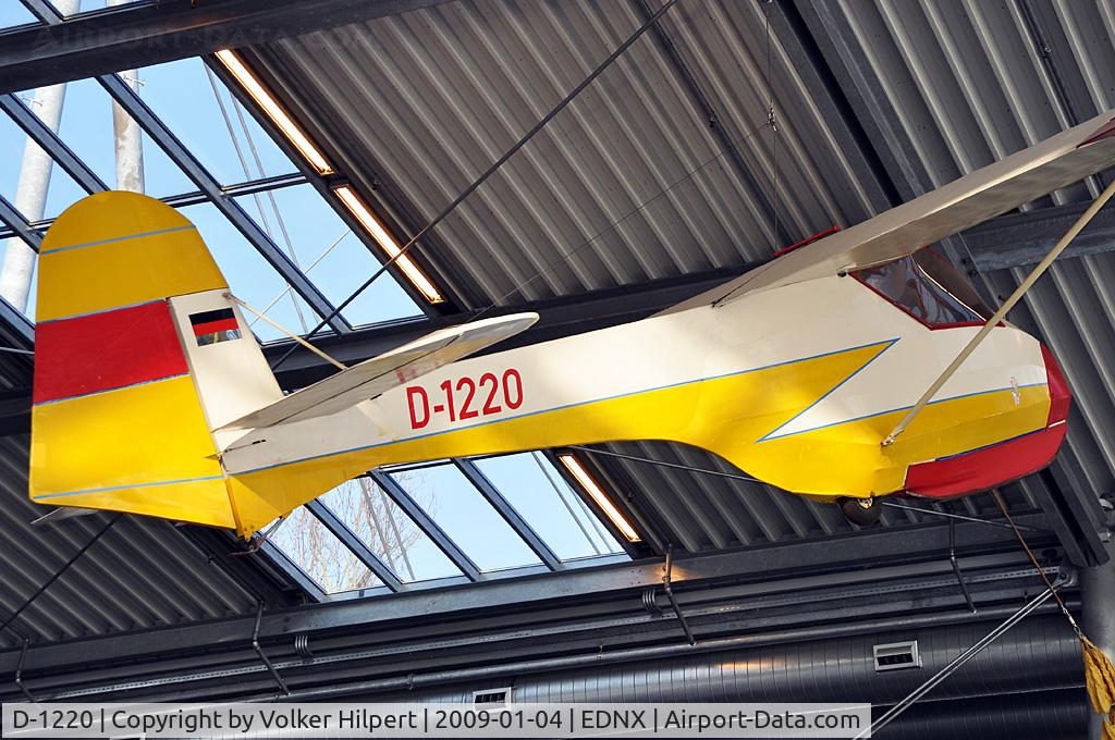 D-1220, 1953 Hirth Doppelraab IV C/N Not found D-1220, at Oberschleissheim museum