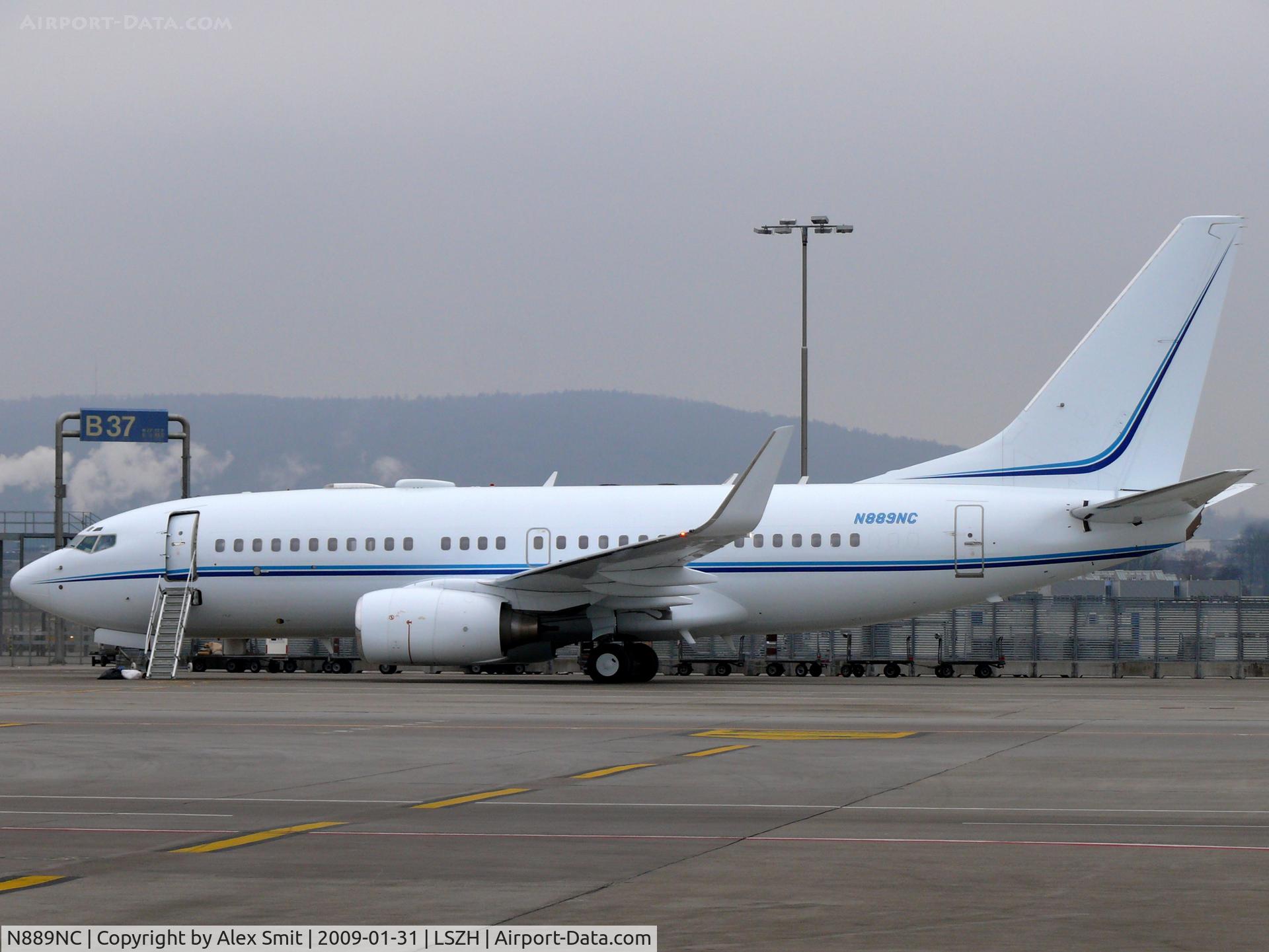 N889NC, 1999 Boeing 737-7AV C/N 30070, Boeing B737-7AV/BBJ N889NC News Corporation America