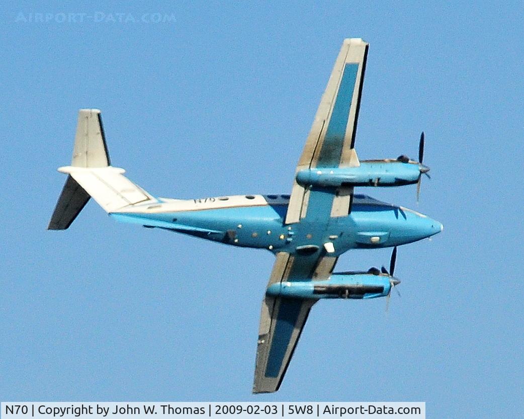 N70, 1988 Beech 300 C/N FF-5, Fly over