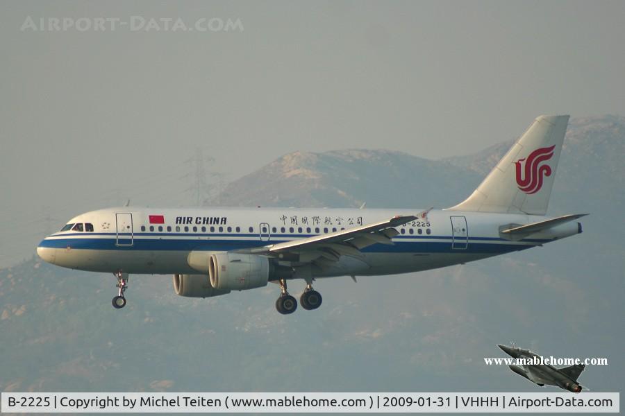 B-2225, 2002 Airbus A319-111 C/N 1654, Air China