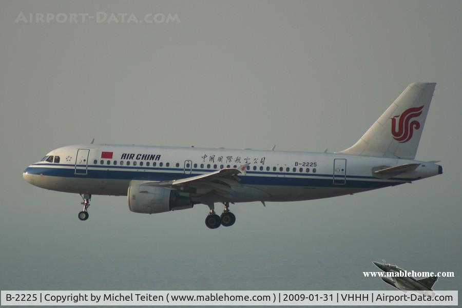 B-2225, 2002 Airbus A319-111 C/N 1654, Air China