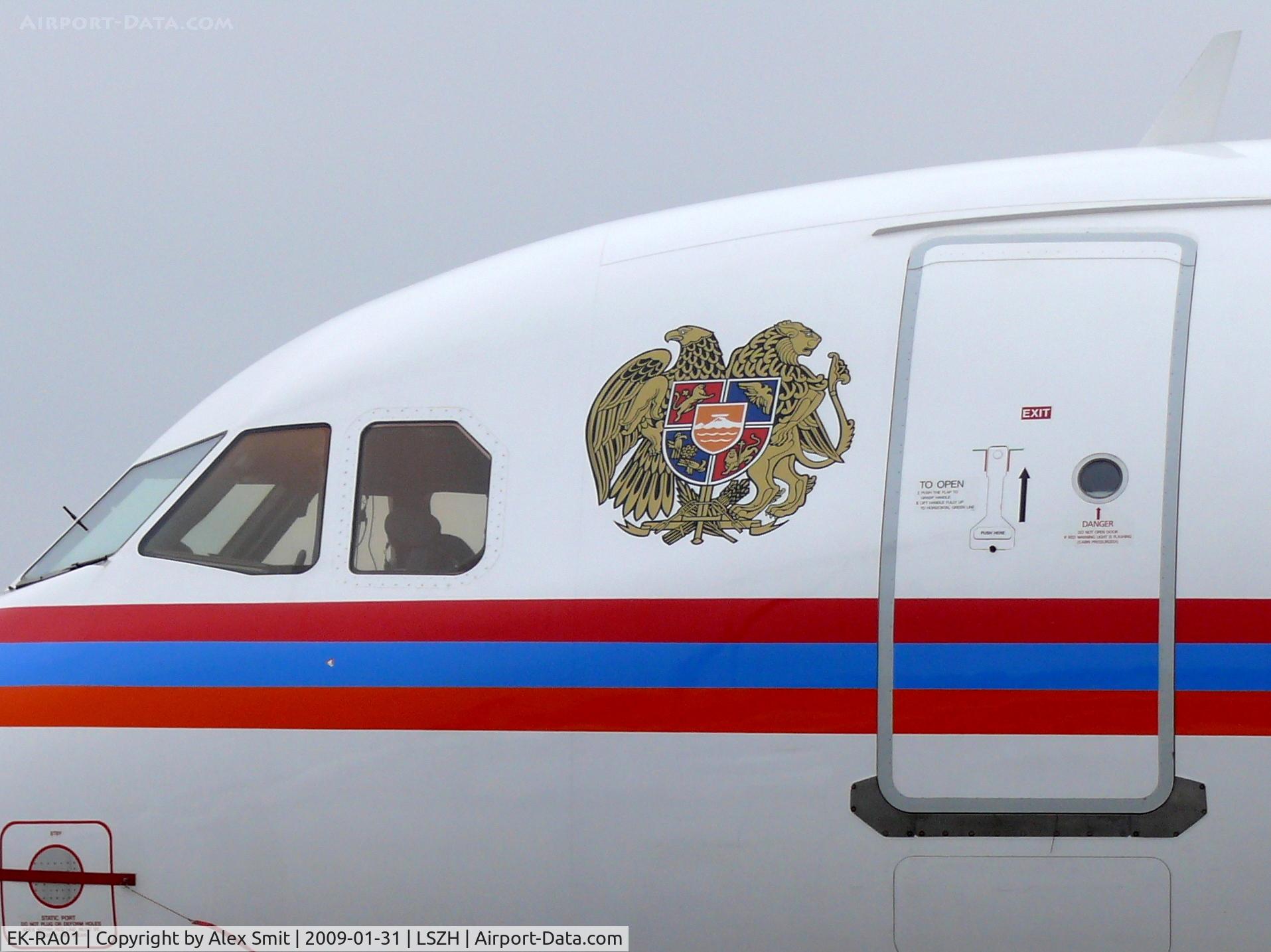 EK-RA01, 1998 Airbus A319-132 C/N 0913, Airbus A319-132 EK-RA01 Armavia Armenian Government showing the Armenian crest