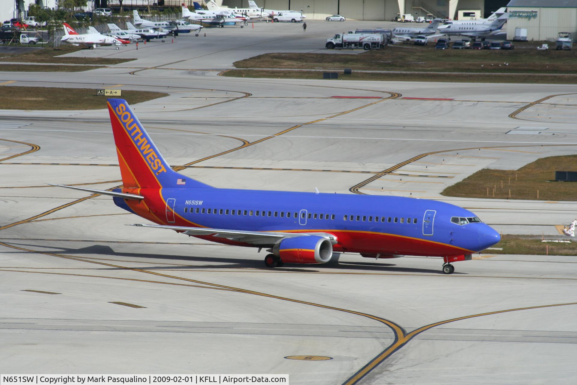 N651SW, 1997 Boeing 737-3H4 C/N 27721, Boeing 737-700
