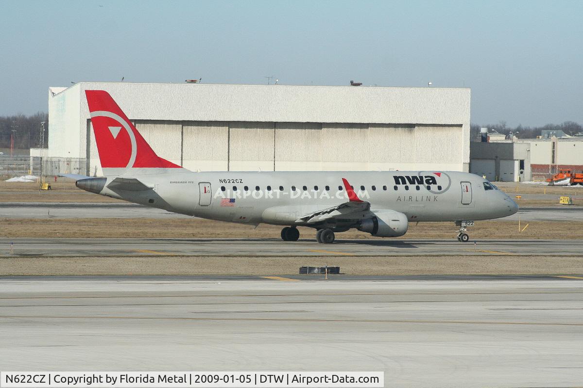 N622CZ, 2008 Embraer 175LR (ERJ-170-200LR) C/N 17000219, Compass EMB-175
