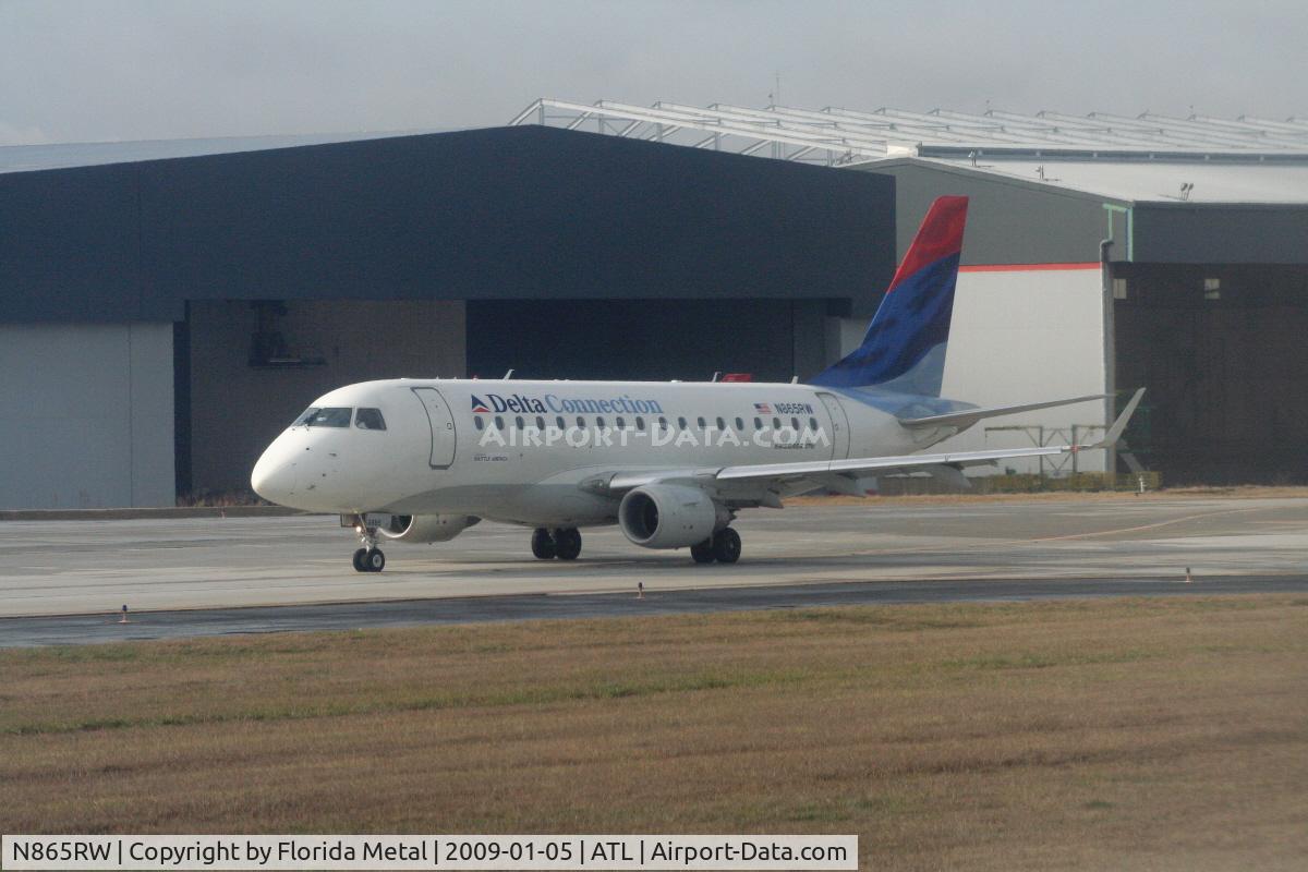 N865RW, 2006 Embraer 170SE (ERJ-170-100SE) C/N 17000122, Delta Connection E170