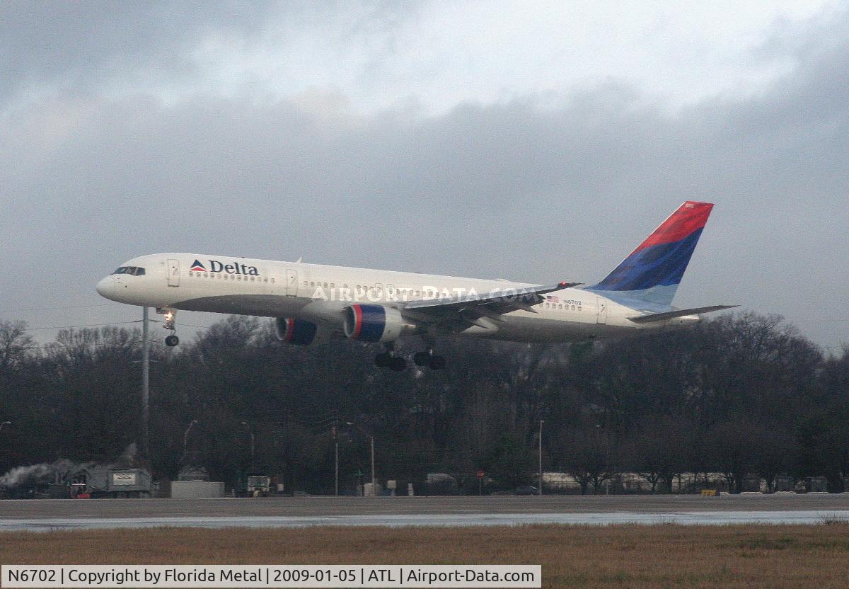N6702, 1999 Boeing 757-232 C/N 30188, Delta 757-200