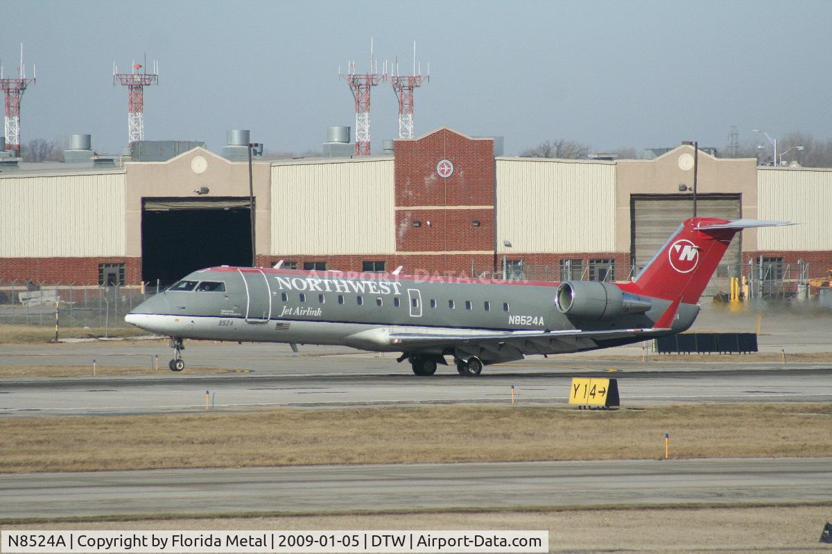 N8524A, 2001 Bombardier CRJ-200LR (CL-600-2B19) C/N 7524, Pinnacle CRJ-200