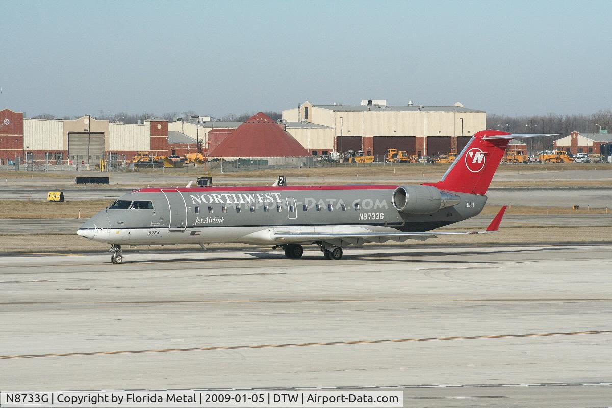 N8733G, 2002 Bombardier CRJ-200 (CL-600-2B19) C/N 7733, Pinnacle CRJ-200