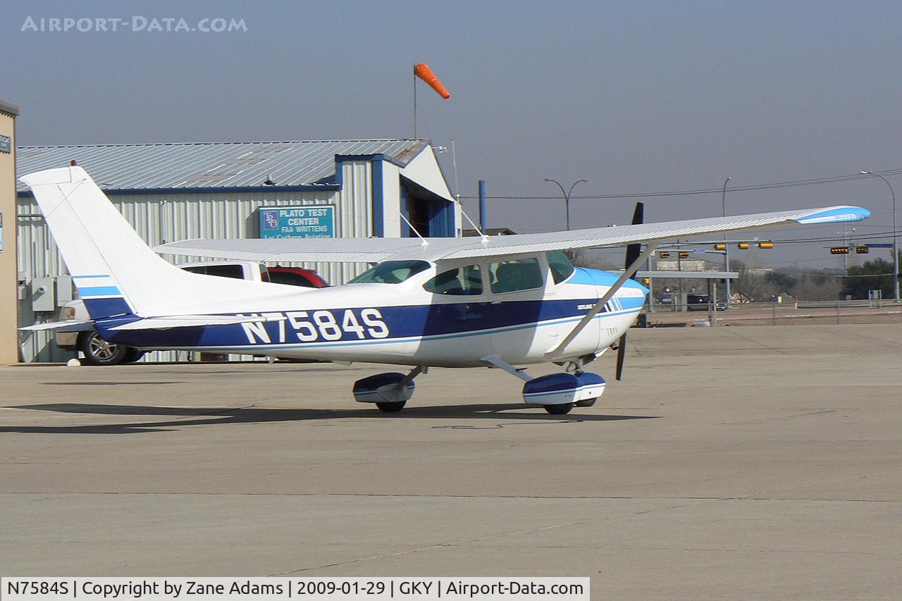N7584S, 1976 Cessna 182Q Skylane C/N 18265233, At Arlington Municipal