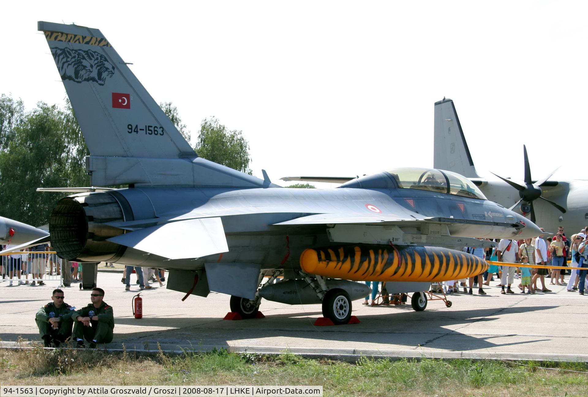 94-1563, Tusas F-16DJ Fighting Falcon C/N HD-19, Kecskemét, Hungarian Air-Forces Base / LHKE / Hungary - Airshow '2008