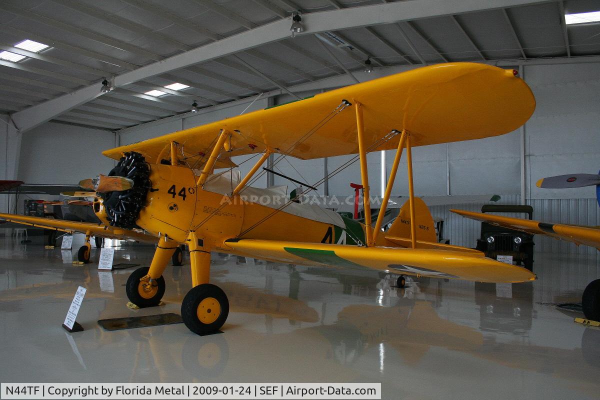 N44TF, 1943 Boeing B75N1 C/N 75-8242, Boeing Stearman N2-S