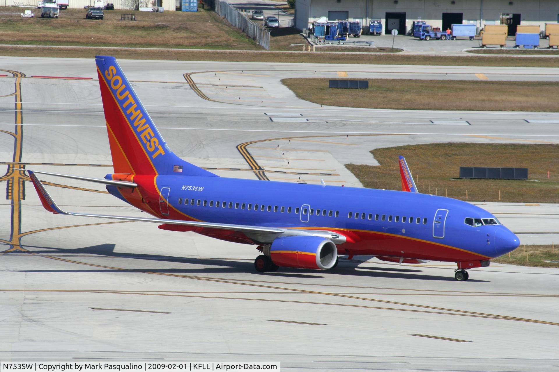 N753SW, 1999 Boeing 737-7H4 C/N 29848, Boeing 737-700
