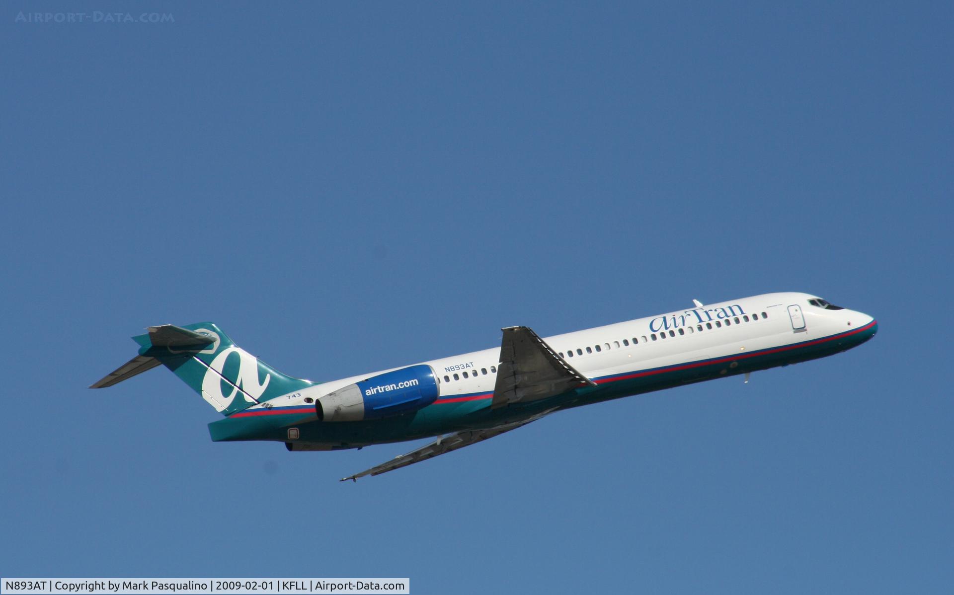 N893AT, 2004 Boeing 717-200 C/N 55045, Boeing 717-200