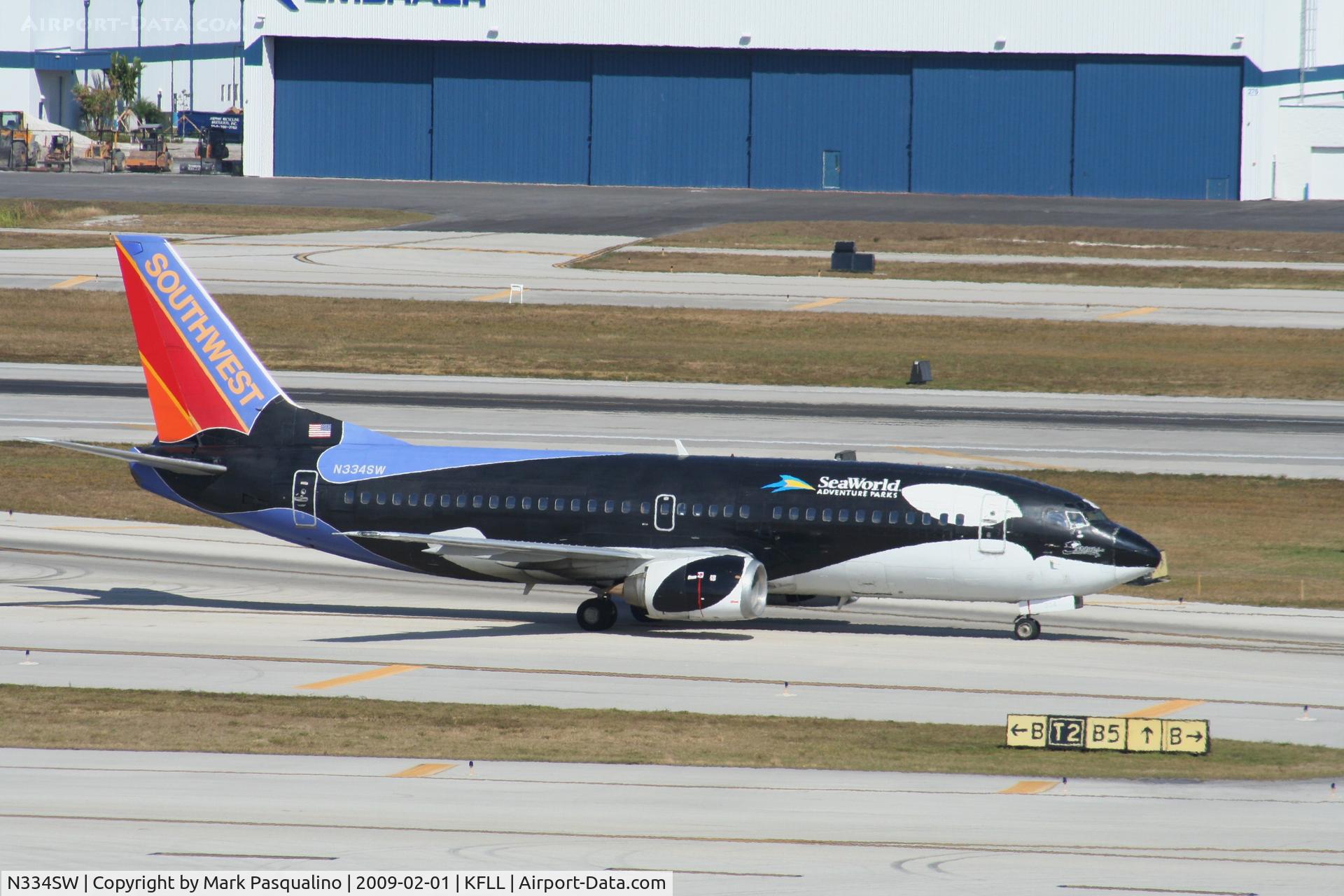 N334SW, 1988 Boeing 737-3H4 C/N 23938, Boeing 737-300