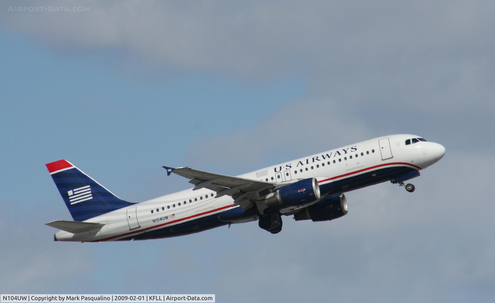 N104UW, 1999 Airbus A320-214 C/N 0863, Airbus A320