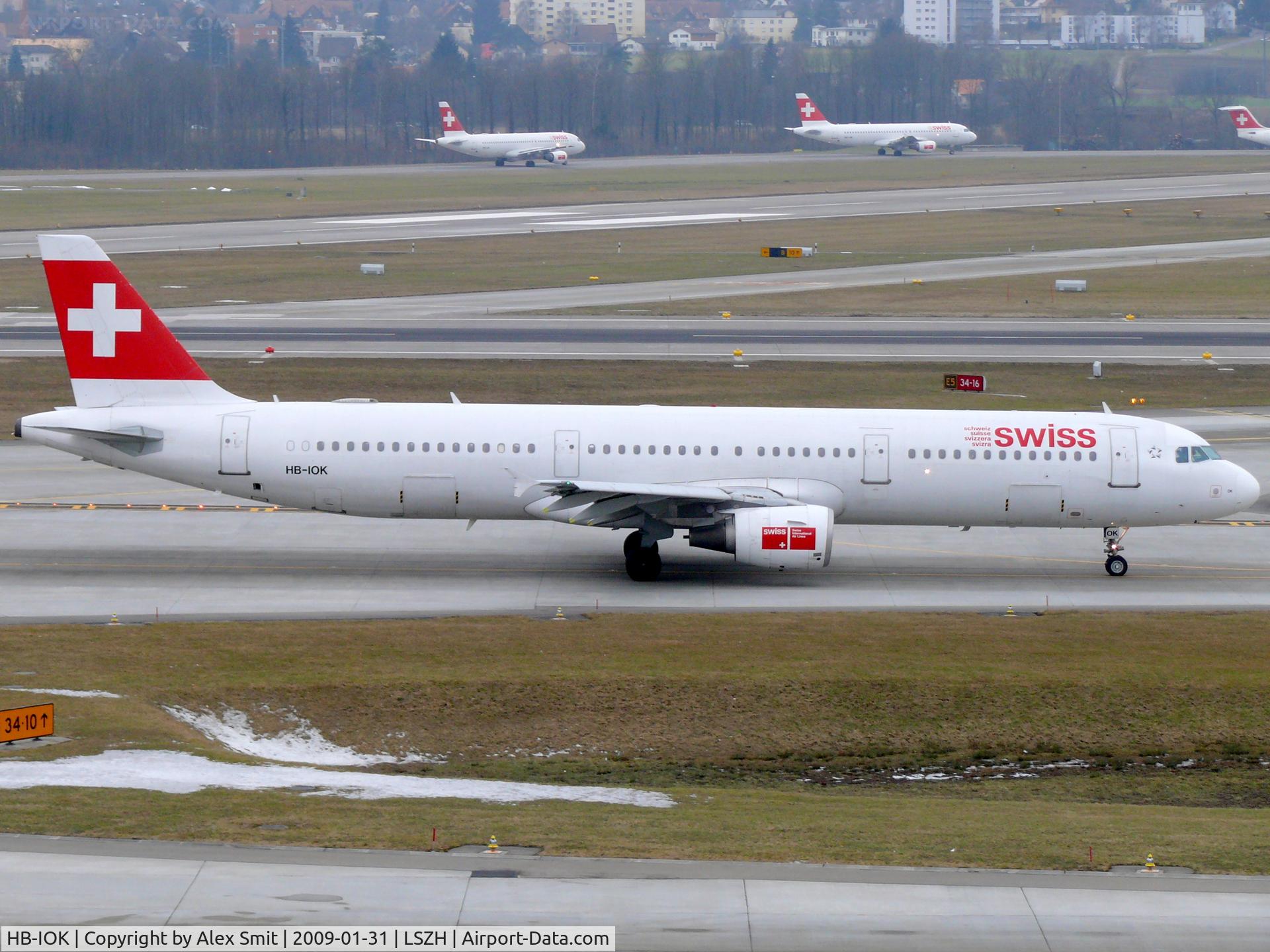 HB-IOK, 1999 Airbus A321-111 C/N 987, Airbus A321-111 HB-IOK Swiss
