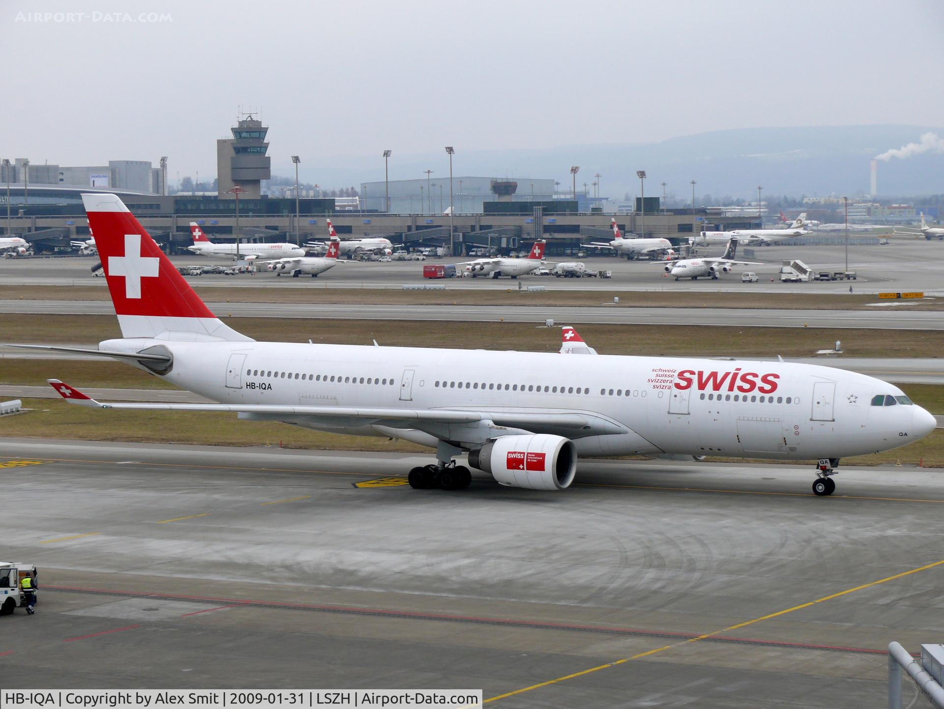 HB-IQA, 1998 Airbus A330-223 C/N 229, Airbus A330-223 HB-IQA Swiss