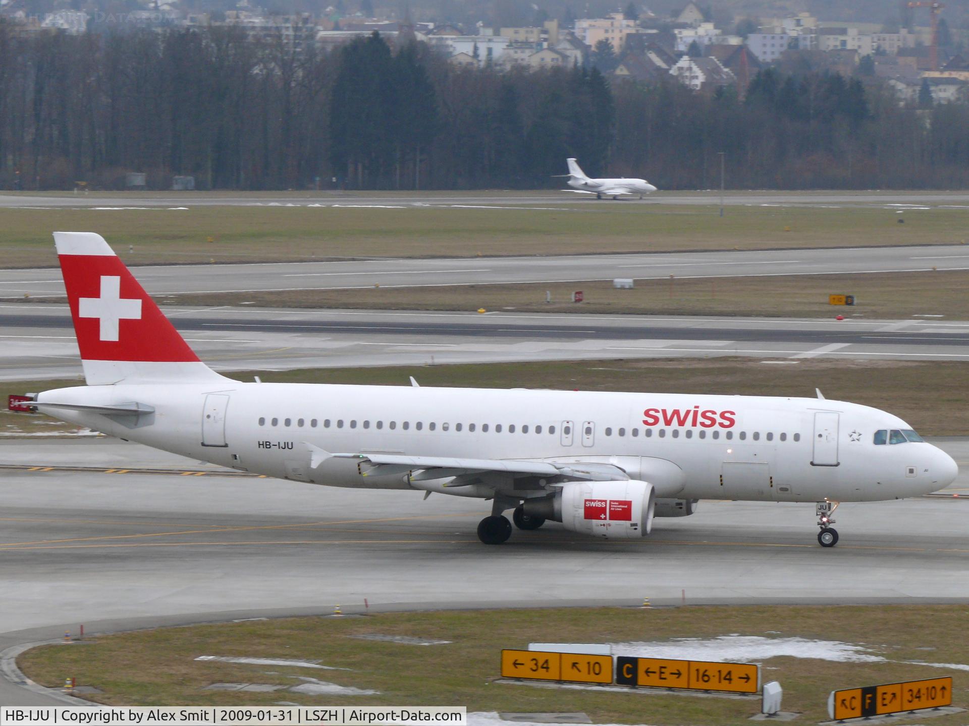 HB-IJU, 2003 Airbus A320-214 C/N 1951, Airbus A320-214 HB-IJU Swiss