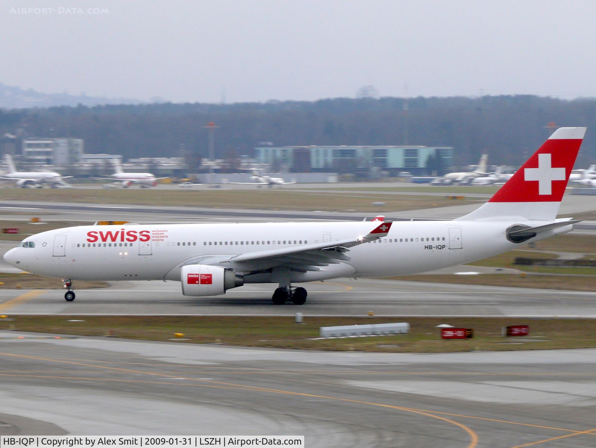 HB-IQP, 2001 Airbus A330-223 C/N 366, Airbus A330-223 HB-IQP Swiss
