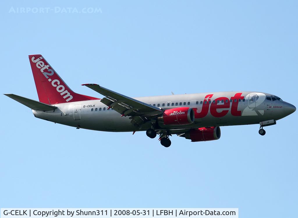 G-CELK, 1986 Boeing 737-330 C/N 23530, Landing rwy 28