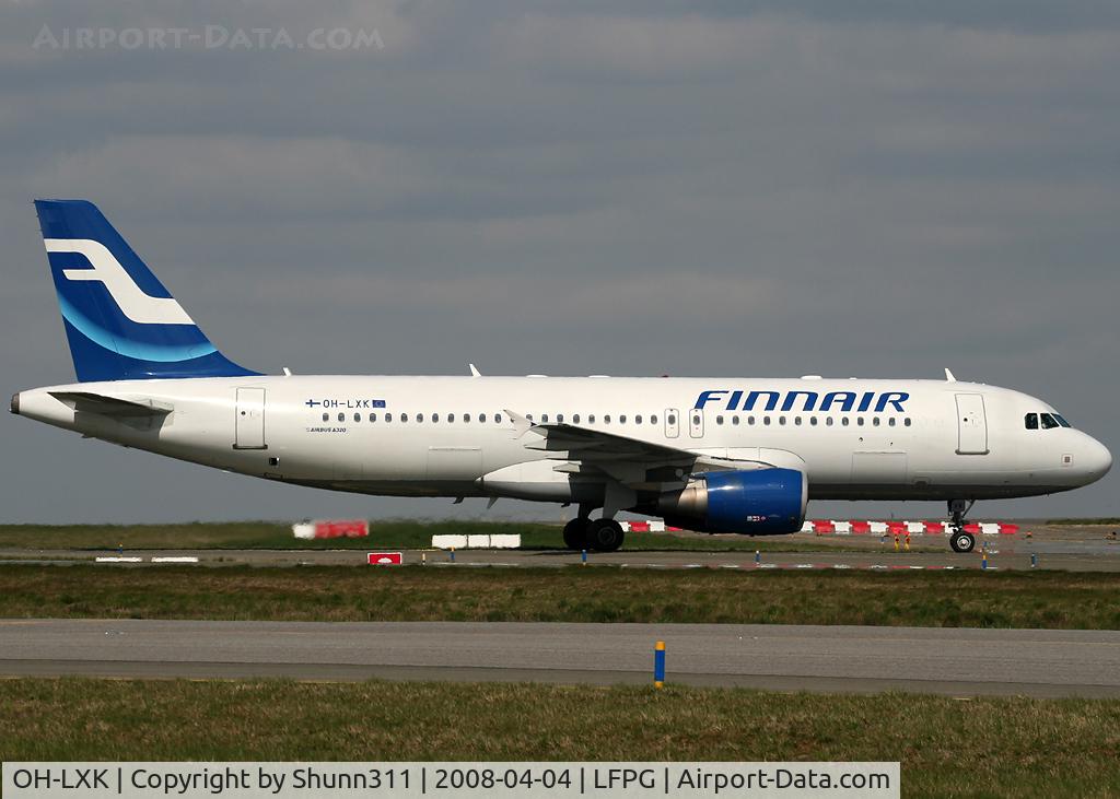 OH-LXK, 2003 Airbus A320-214 C/N 2065, Rolling to his gate...