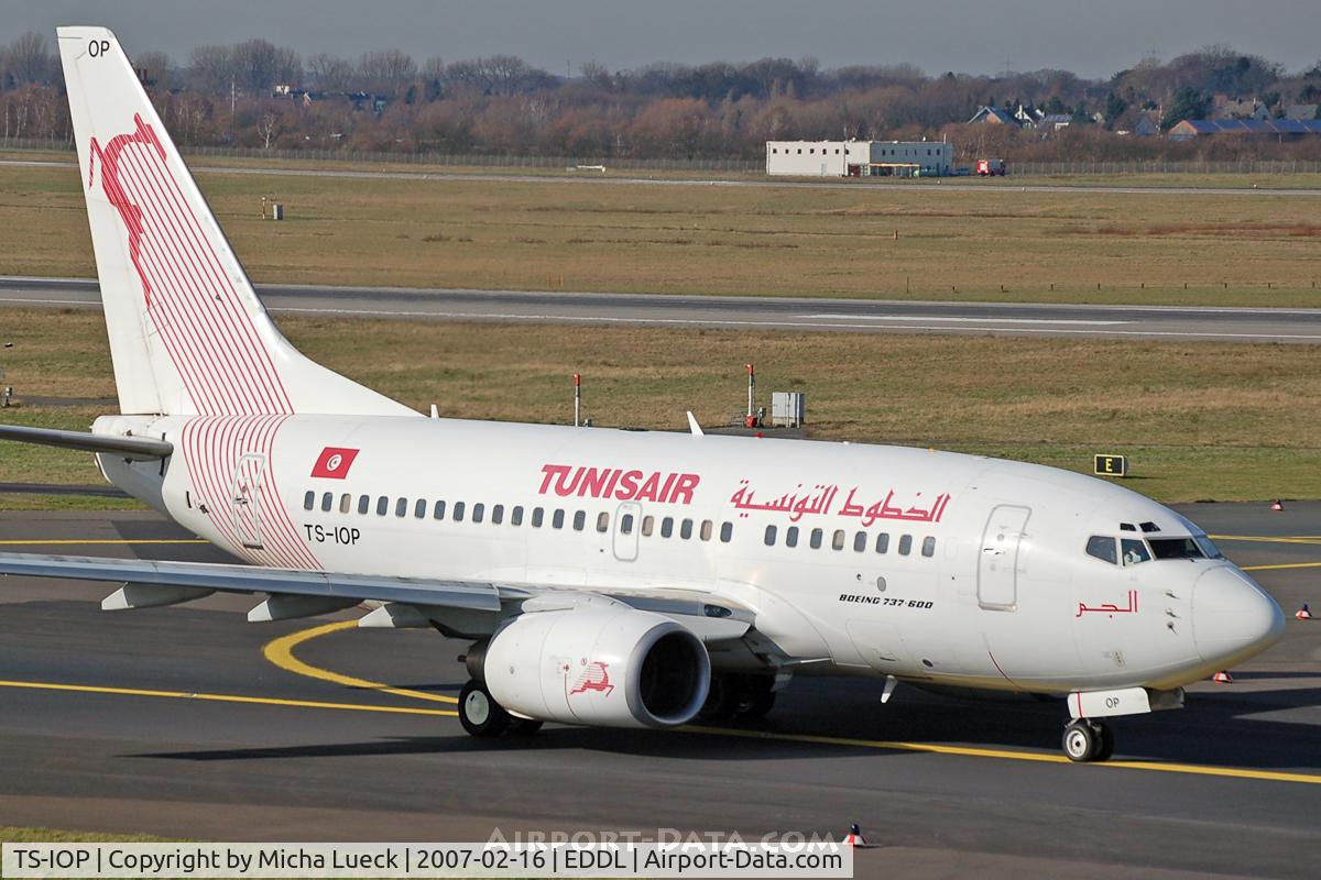 TS-IOP, 2000 Boeing 737-6H3 C/N 29500, At Duesseldorf