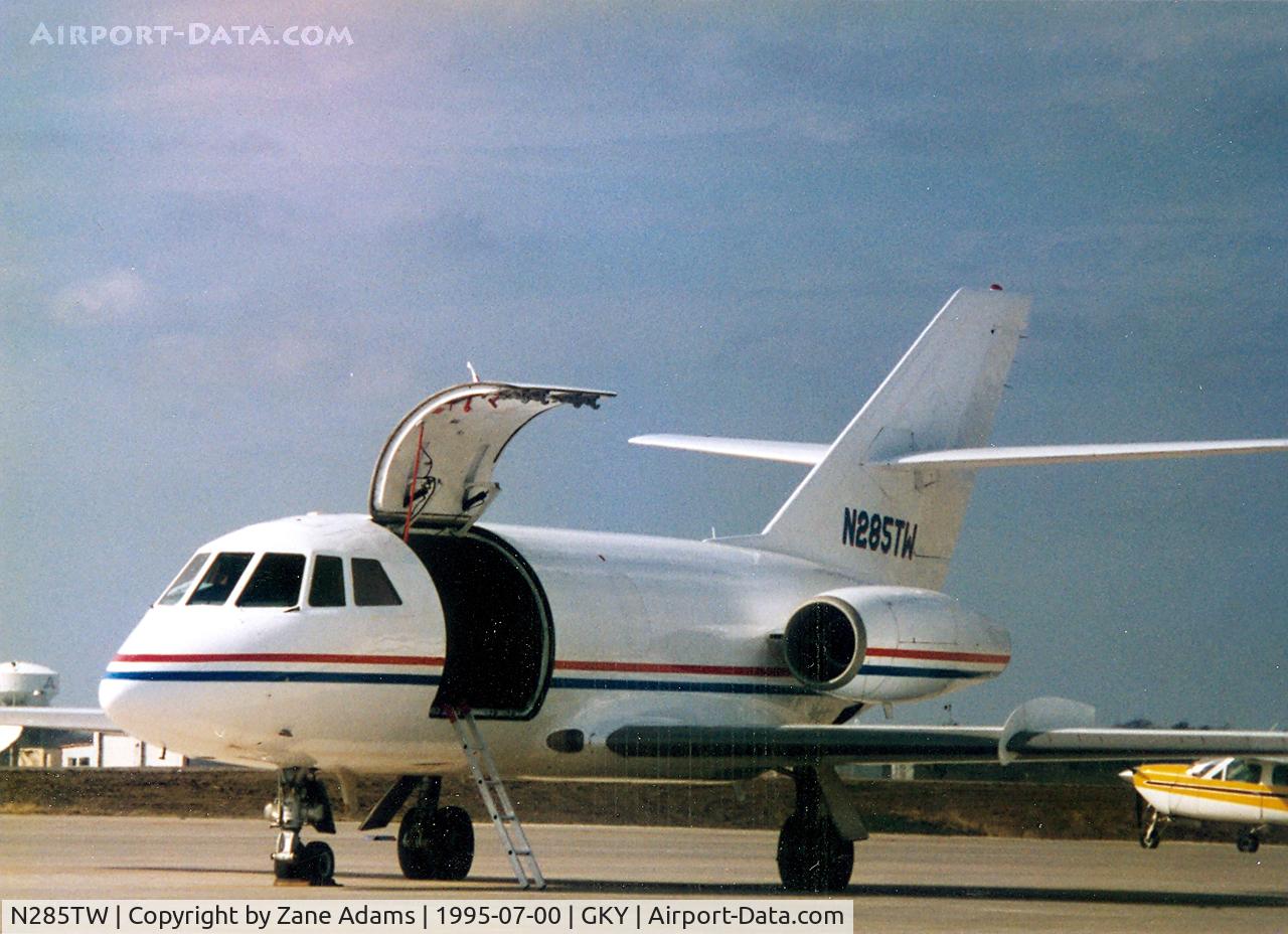 N285TW, 1973 Dassault Fan Jet Falcon (20E) C/N 285, At Arlington Municipal