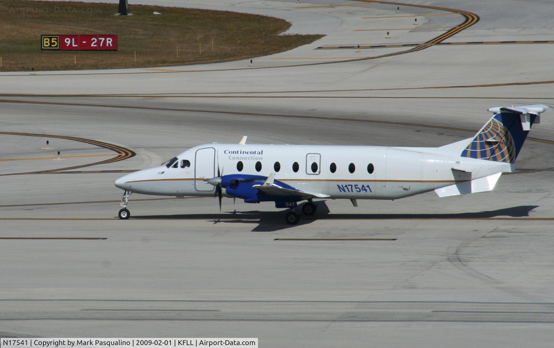 N17541, 1996 Beech 1900D C/N UE-203, Beech 1900D