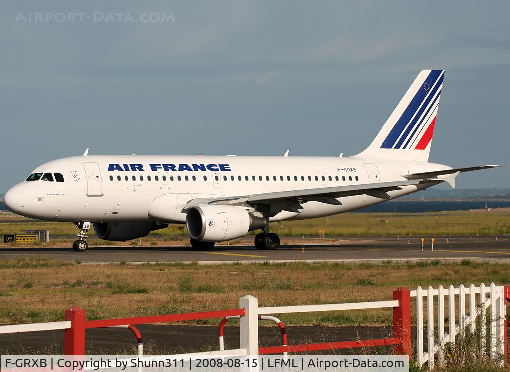 F-GRXB, 2001 Airbus A319-111 C/N 1645, Taxiing holding point rwy 32R for departure...