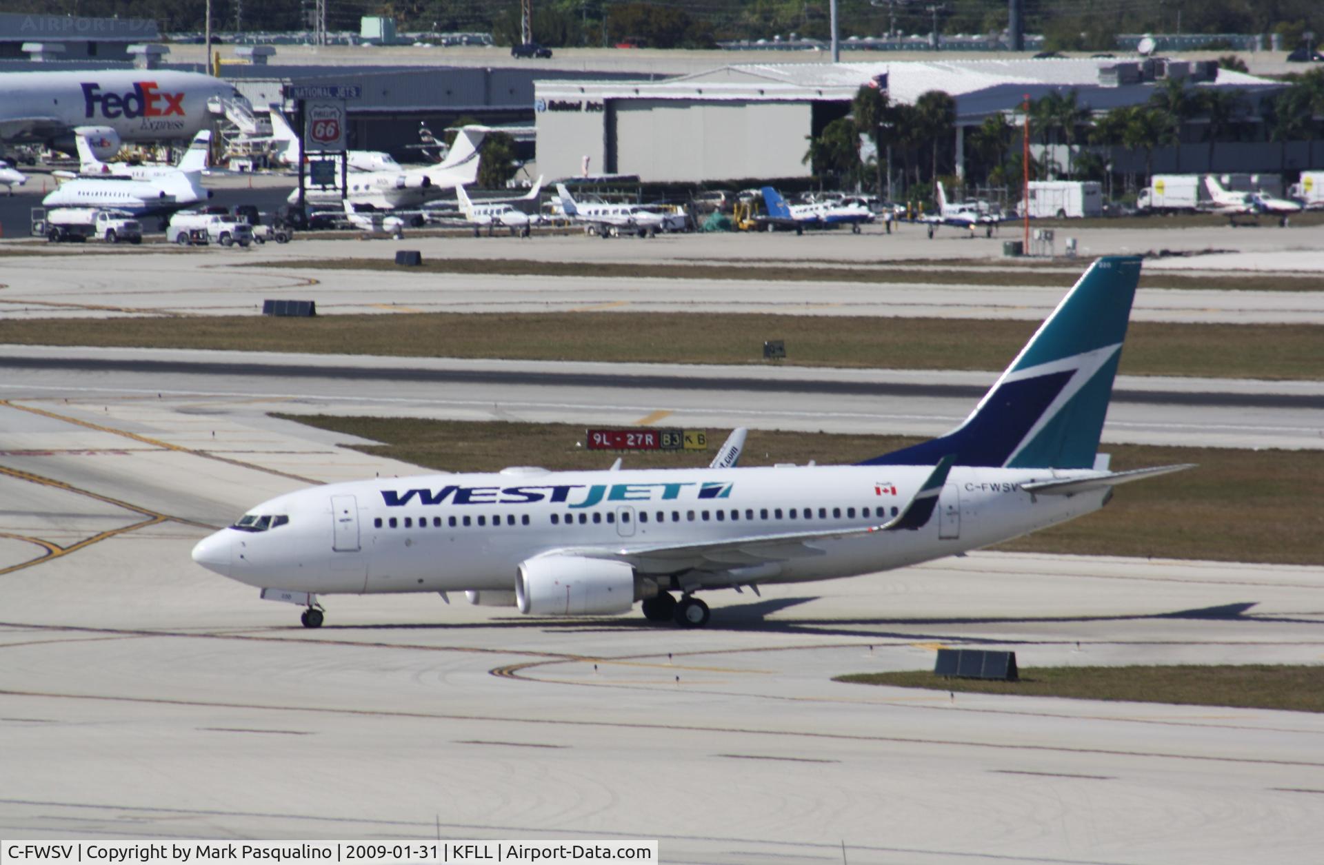 C-FWSV, 2003 Boeing 737-7CT C/N 32760, Boeing 737-700