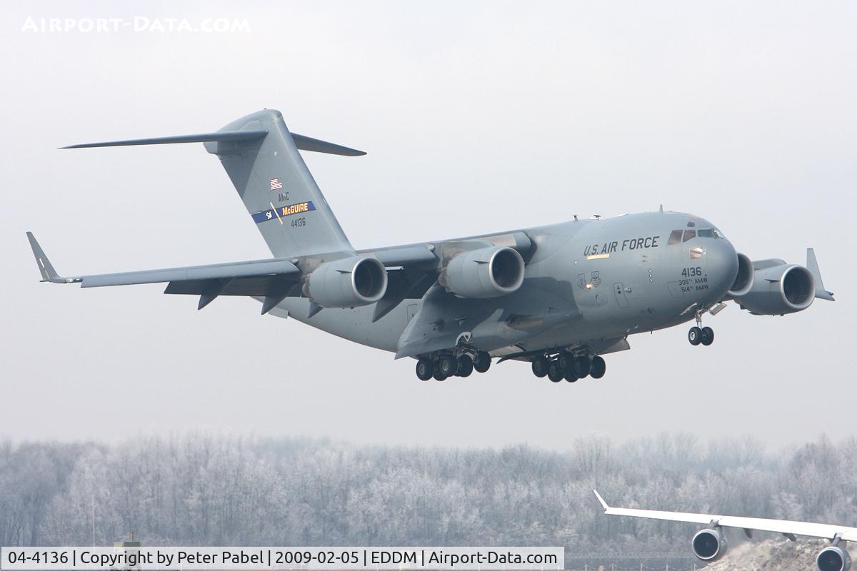 04-4136, 2004 Boeing C-17A Globemaster III C/N P-136, MUC
