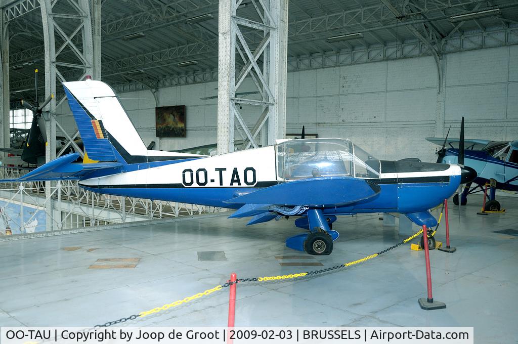 OO-TAU, 1988 British Aerospace BAe.146-200QT Quiet Trader C/N E2100, preserved in the army museum