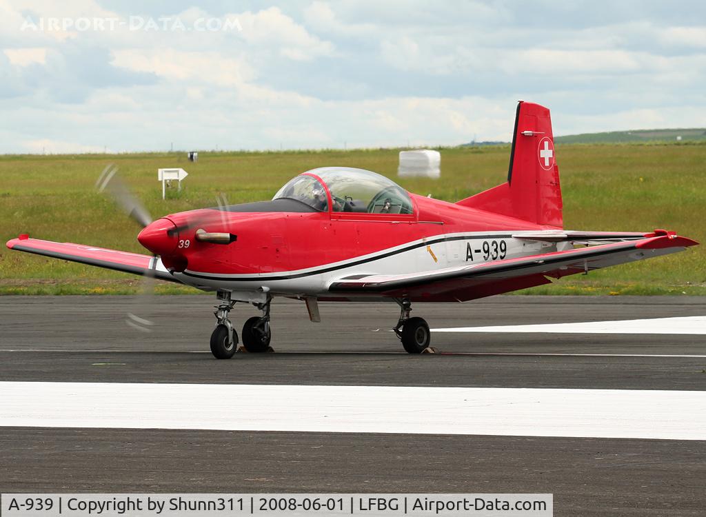 A-939, Pilatus PC-7 Turbo Trainer C/N 347, Ready for the show